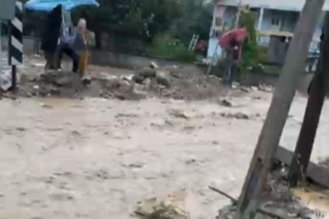 Karacabey’de dere taştı