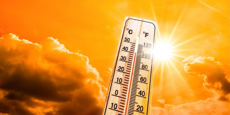 Termometre ve sıcak hava görseli
