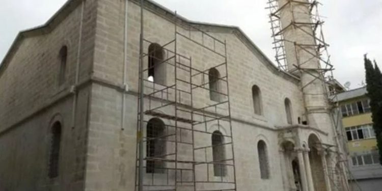 Yıkılan tarihi cami
