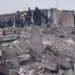 Malatya'da deprem sonrası çöken binalardan geriye kalan enkaz...