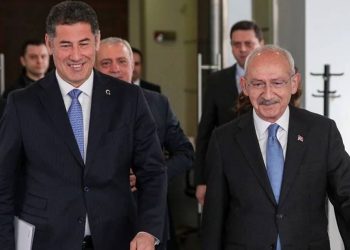 Sinan Oğan ve Kemal Kılıçdaroğlu birlikte yürüyorlar
